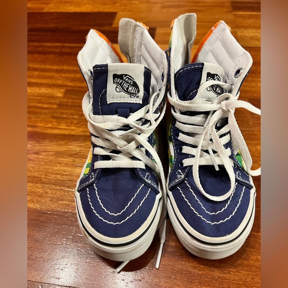 Kids Crayola Vans size 12
